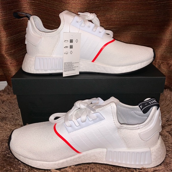 ADIDAS MEN NMD_R1 RUNNING SHOES - Picture 3 of 8